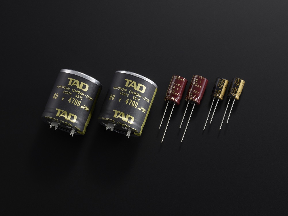 TAD M700 capacitors.jpg